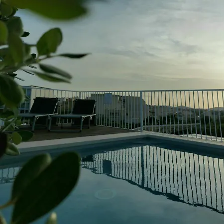 Penthouse, Sea Views And Private Roof Pool Apartment *