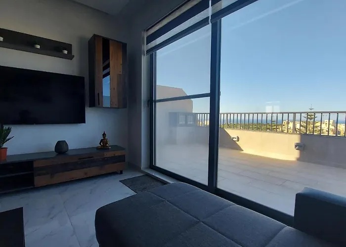 Appartement Nebur Penthouse, Sea Views & Private Roof Top Pool *