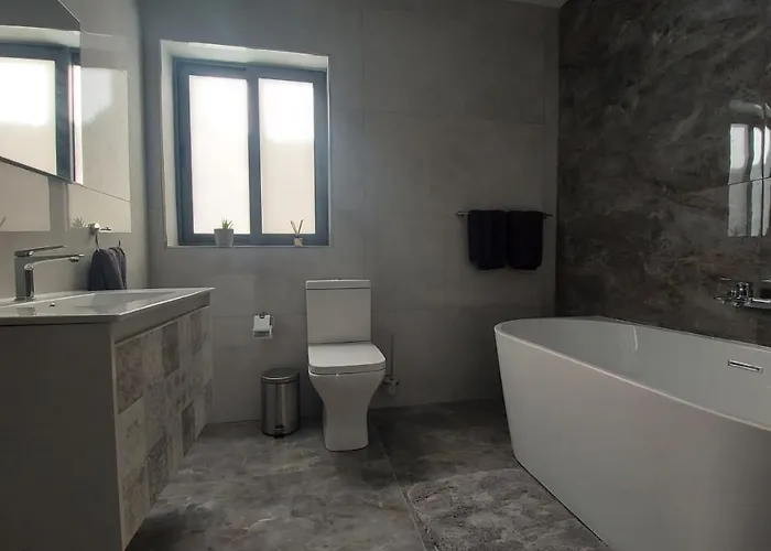 Nebur Penthouse, Sea Views & Private Roof Top Pool Apartament *